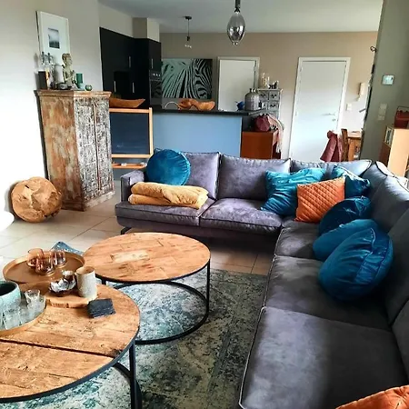 Loft Appartement Met 3 Slaapkamers En Gratis Parking Ichtegem Exterior photo