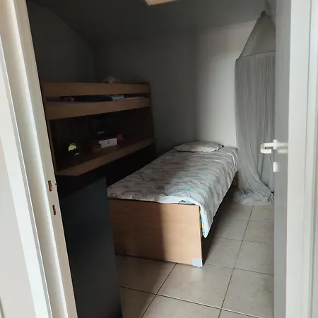 Loft Appartement Met 3 Slaapkamers En Gratis Parking Ichtegem Exterior photo
